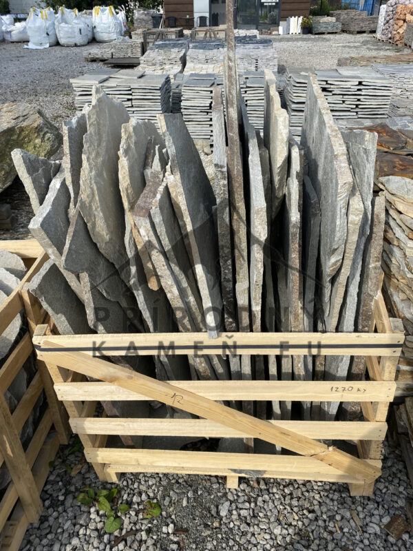 Kavala veľkoformátový šľapák. - Image 3