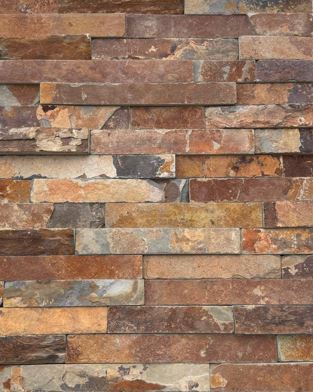 Obkladový panel z prírodného kameňa kvarcit Rusty so štiepaným 3D povrchom v hrdzavo-sivých odtieňoch.